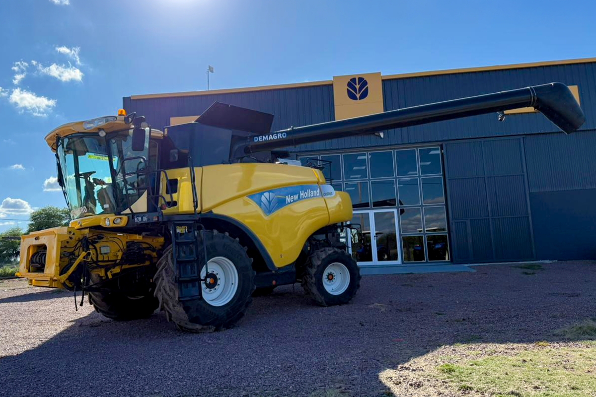 New Holland CR 9060